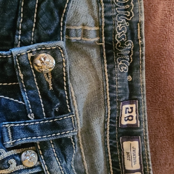 Women's Miss Me Jeans - Picture 3 of 4